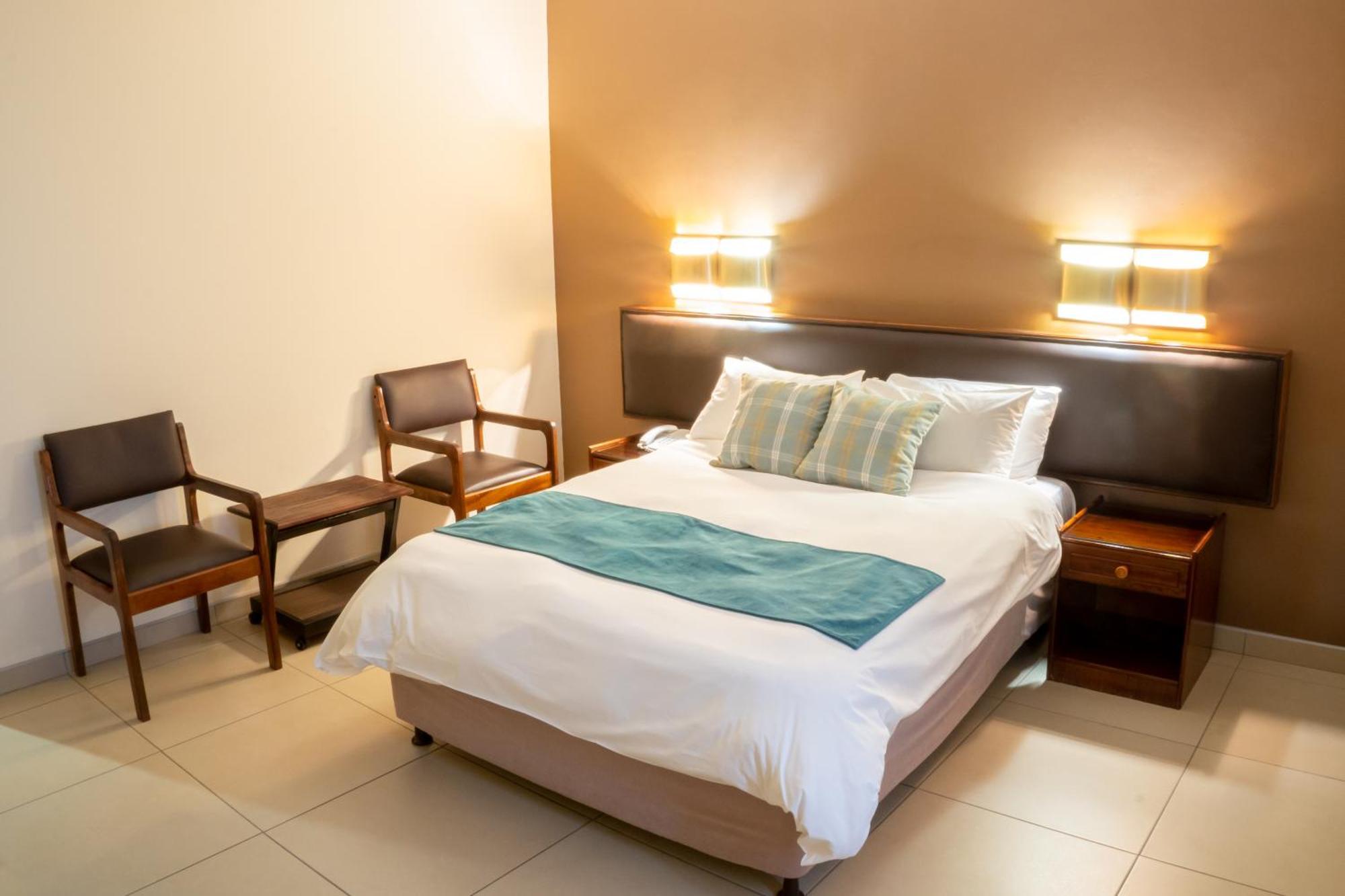 Elgro Hotel 波切夫斯特鲁姆 外观 照片